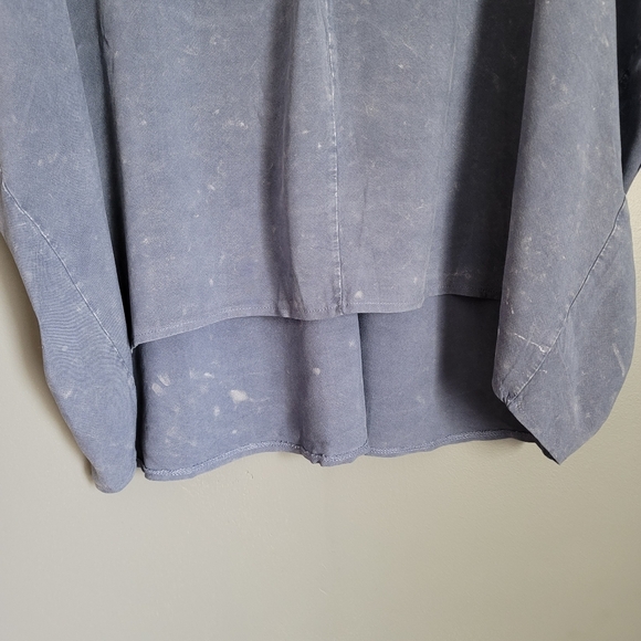 Easel Los Angeles Mineral Wash Denim Dynasty Oversized Top. Size S - Picture 5 of 9